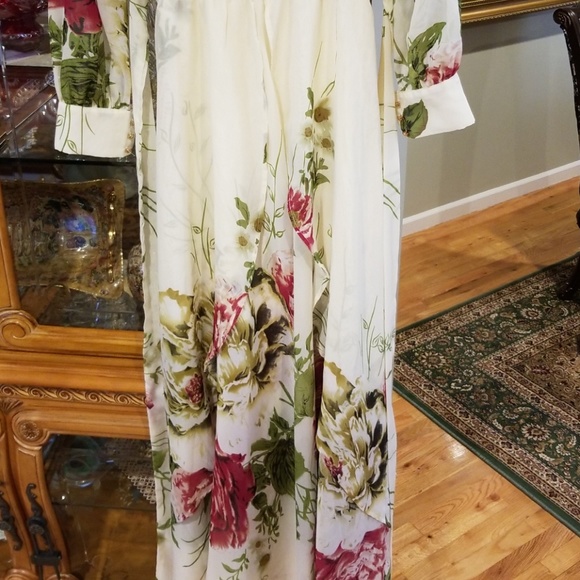 Dress - Picture 4 of 4